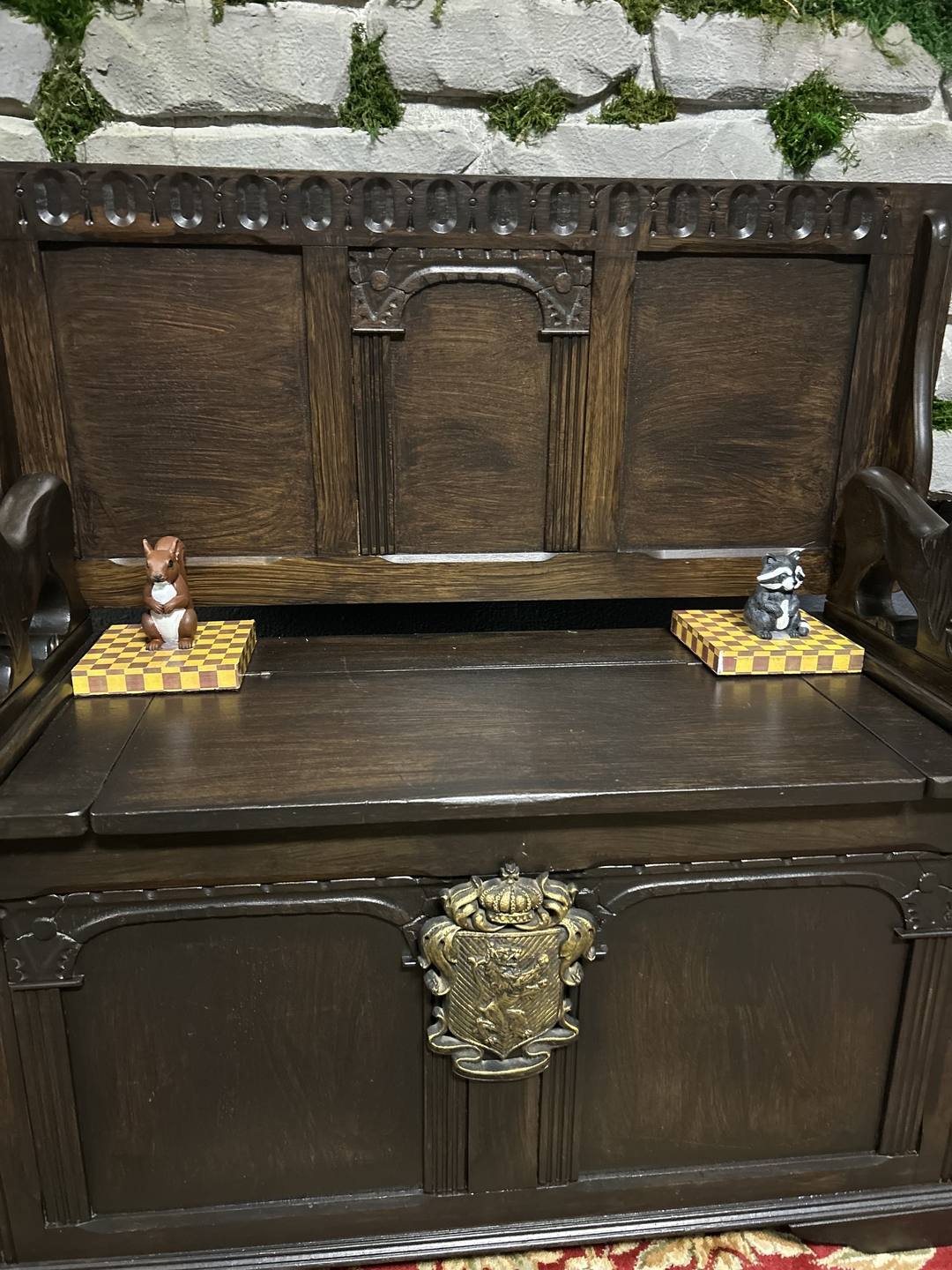 Final chamber set design inside Griffin's Door, Twisted Escape Rooms Vancouver